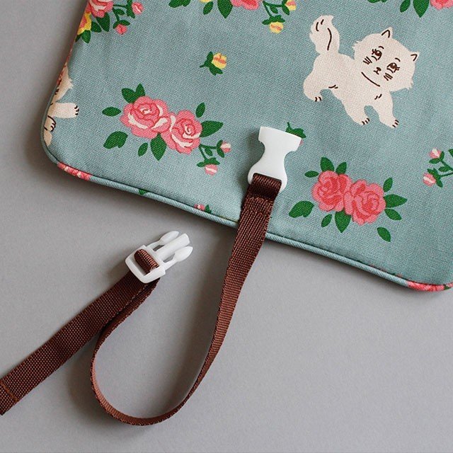 traveler roll pouch ver.6 ポーチ おしゃれ かわいい 旅行 トラベルポーチ 吊り下げ 韓国 収納 使いやすい 便利 フルオープン 化粧 メッシュ ロール 小物入れ ファスナー