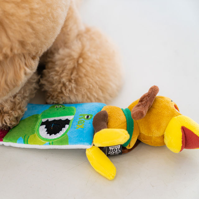 犬 おもちゃ ペット トイストーリー ディズニー トイ ノーズワーク 知育玩具 本型 ブック かわいい 噛む 音 遊ぶ ペットグッズ 韓国